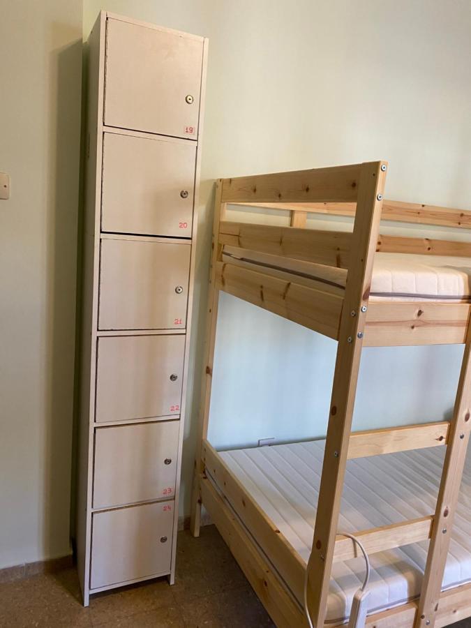 Past Or Tail Hostel Ларнака Екстериор снимка