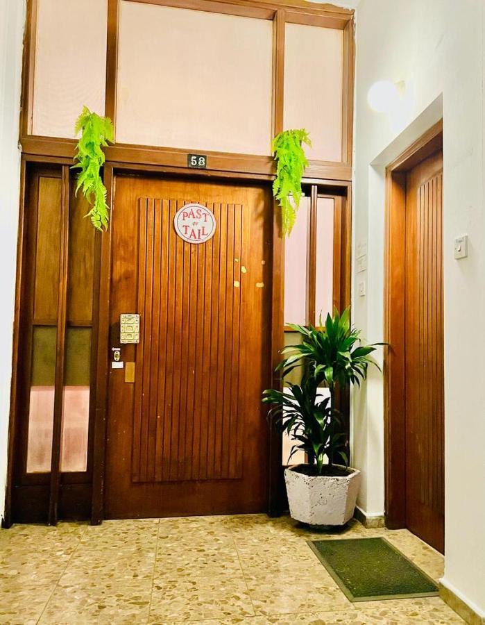 Past Or Tail Hostel Ларнака Екстериор снимка